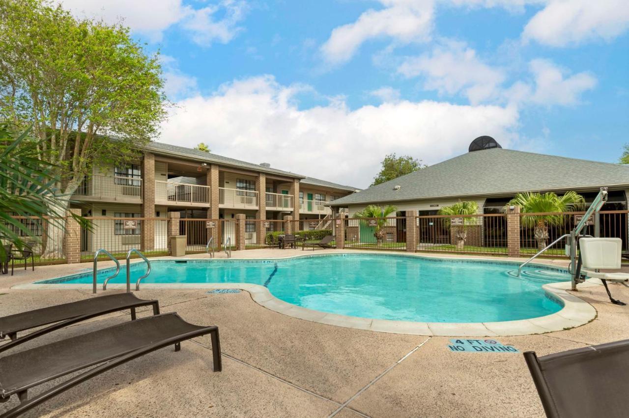 Best Western Mcallen Medical Center Exterior photo